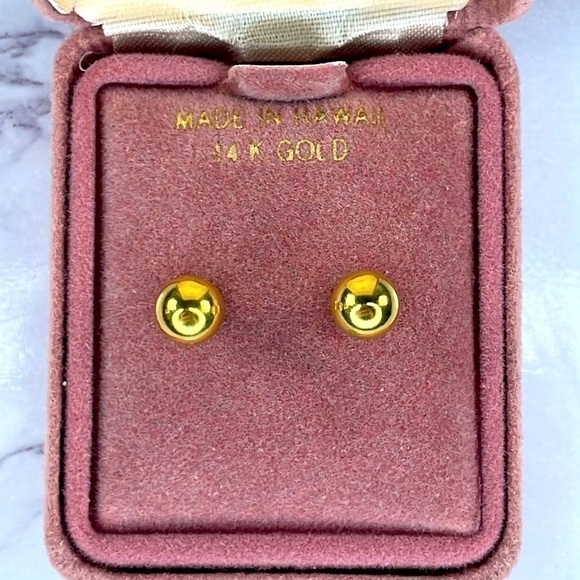 14K Gold Pearl Earrings - Picture 3 of 5